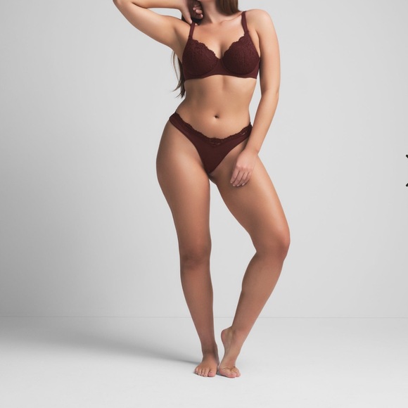 NWT SKIMS Bra and tanga set - 34C & M color brownish/ burgundy - Picture 2 of 11